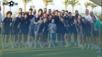 المصري يستقبل طفلاً من ذوي الهمم خلال استعدادات مباراة الزمالك – صور حصرية 2025